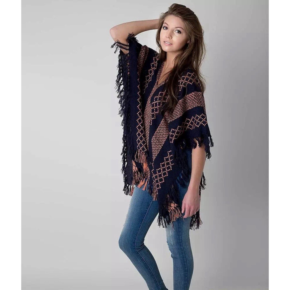 Free People Boho Western Fringe Poncho Geometric Weave Pattern Wrap Shawl OS